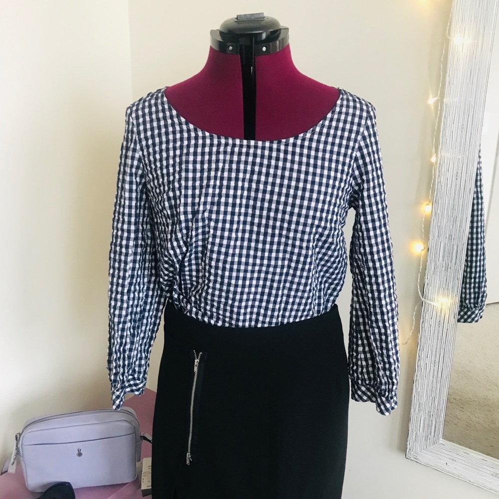 3/10$🍁JCrew Gangnam Top